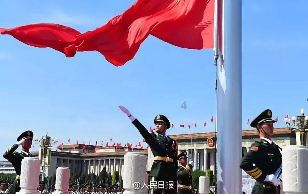 巴西女婴出生时仍裹在羊膜囊内，概率仅8万分之一，能否称为医学奇迹？游戏画面